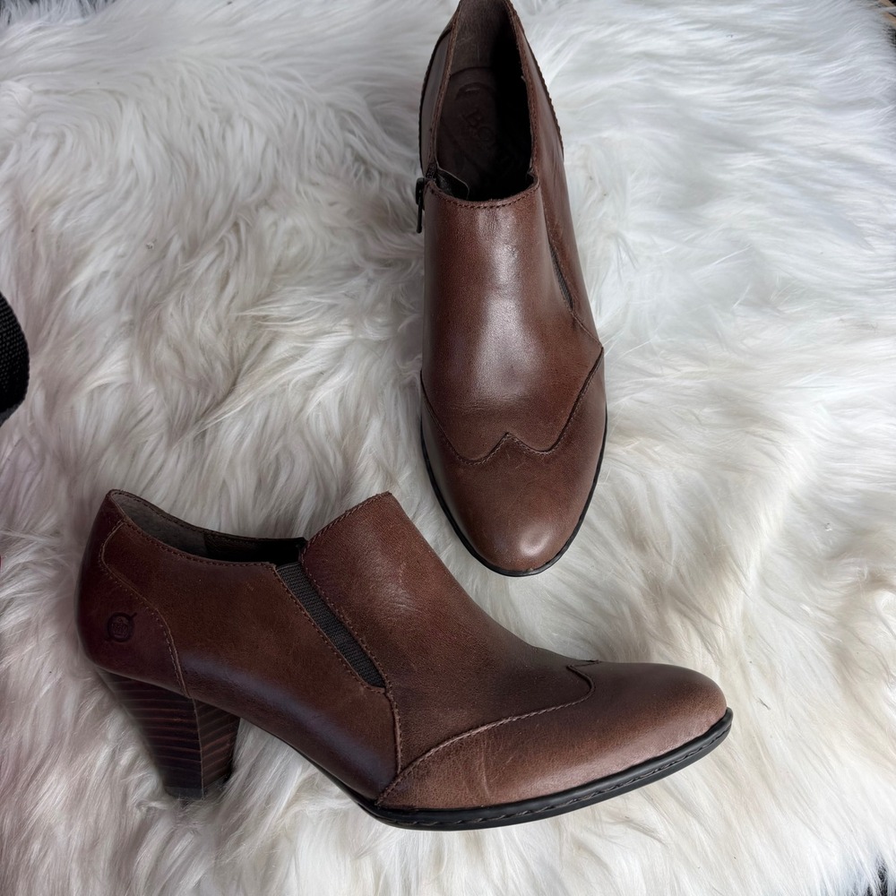 Born Brown Leather Wingtip Shooties Ankle Boots D14506 Size 8